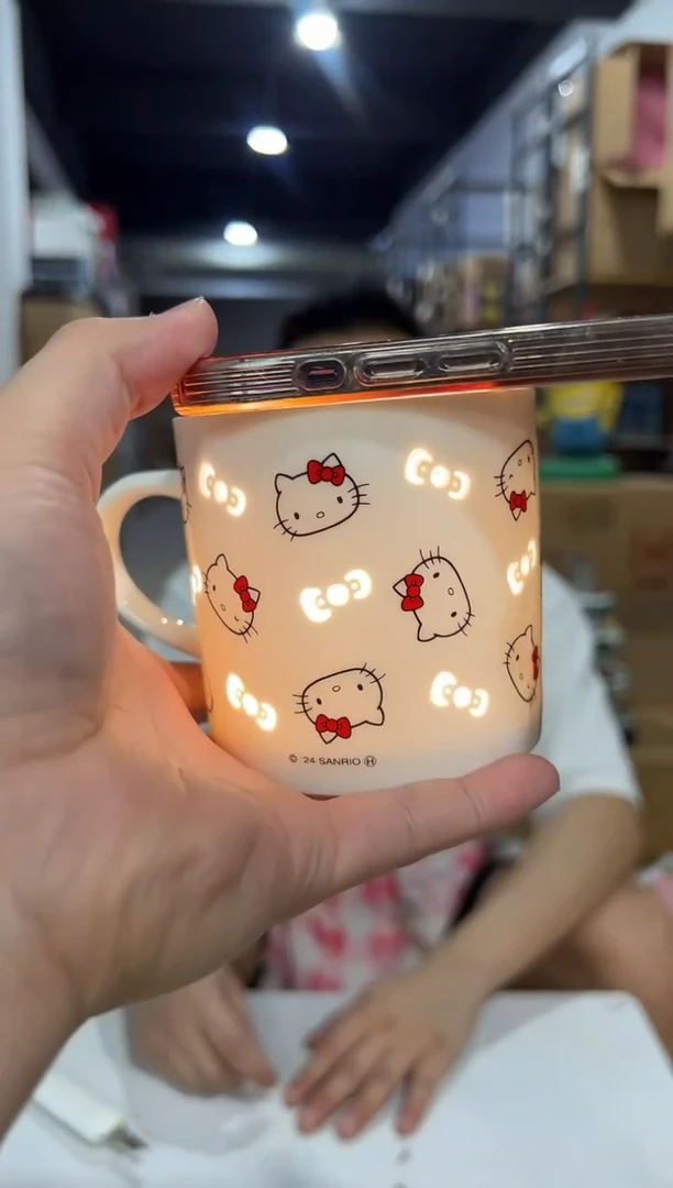 瓷片白色kt猫满印镂空咖啡杯