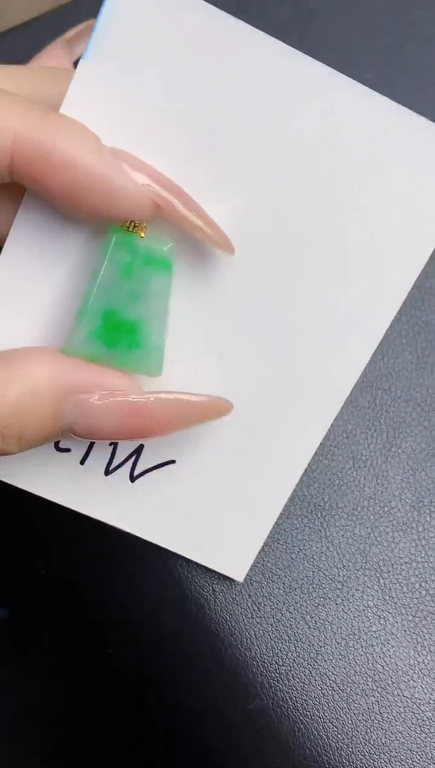 【闪购商品】翡翠颈饰18K金镶嵌000000000