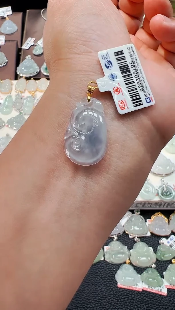 翡翠18K金镶嵌吊坠(不含链)如意吊坠195