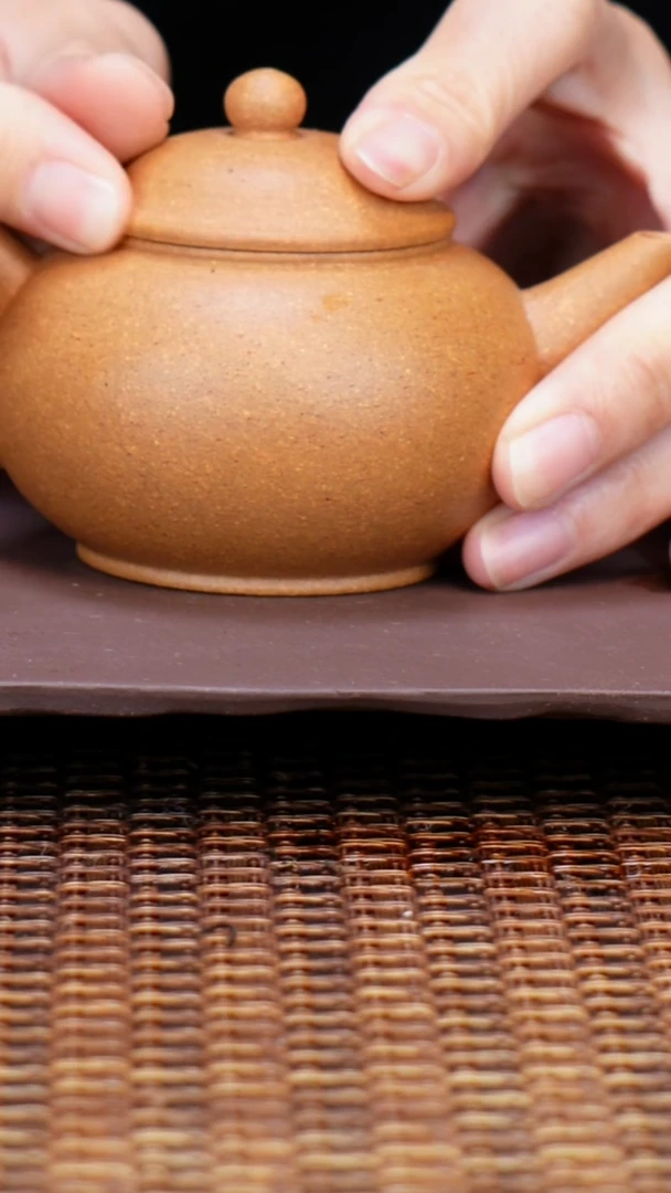 茶壶紫砂汀禾紫砂老黄段120cc