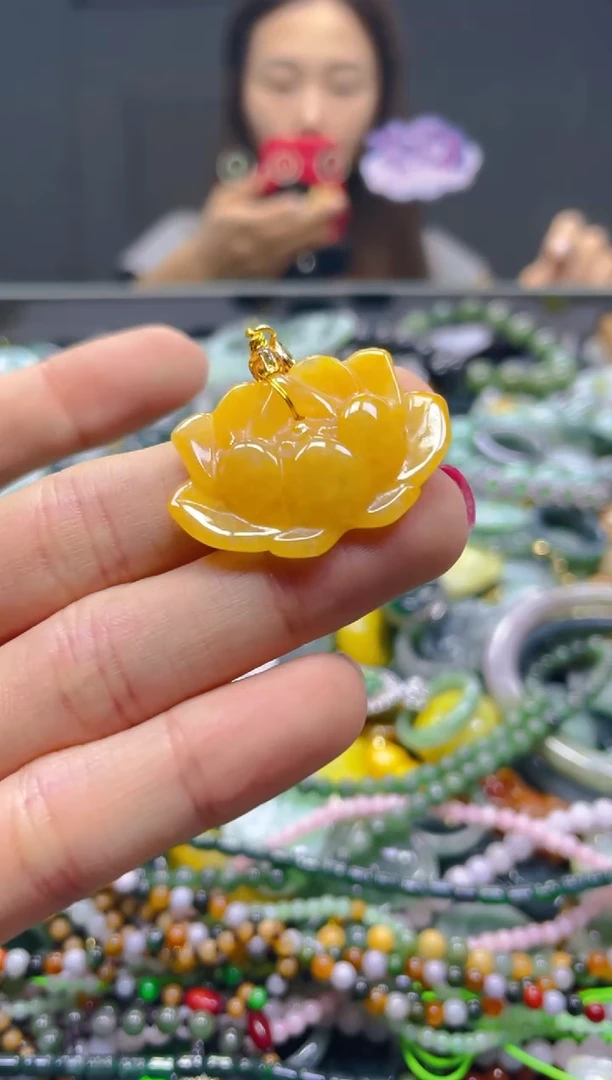颈饰未镶嵌翡翠/Q/翡翠A货，一件也是批发价