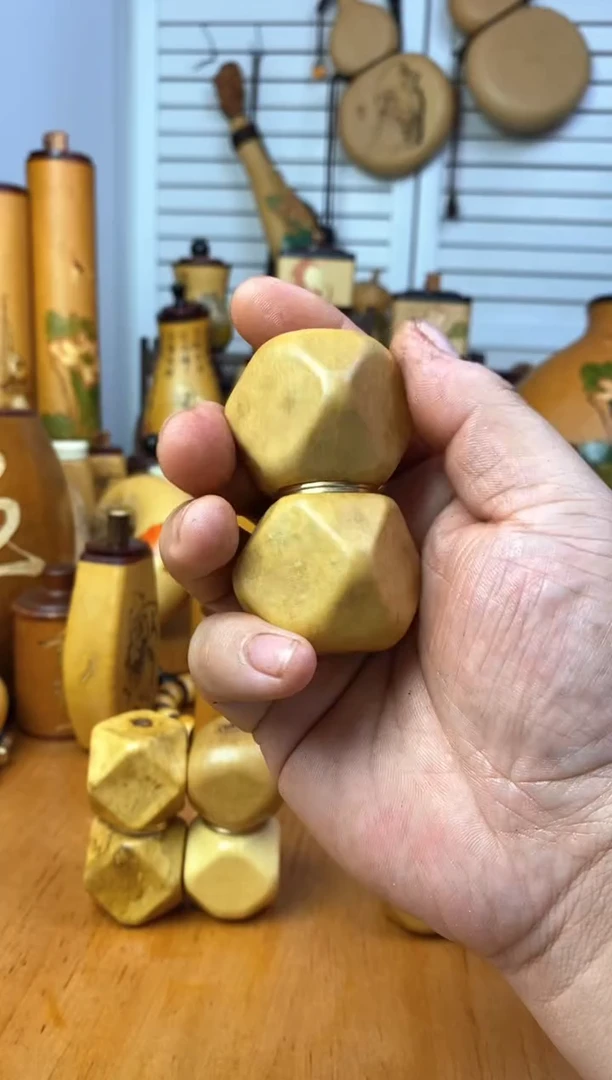 D****明呼噜呼噜呼噜呼噜葫芦