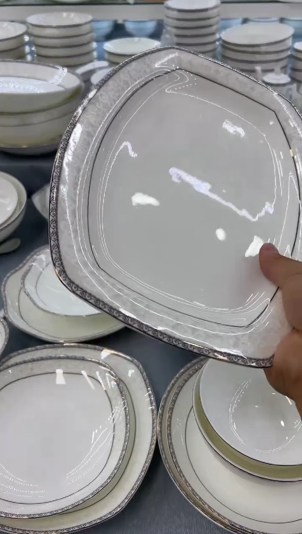 骨瓷 玲珑12方鱼1个