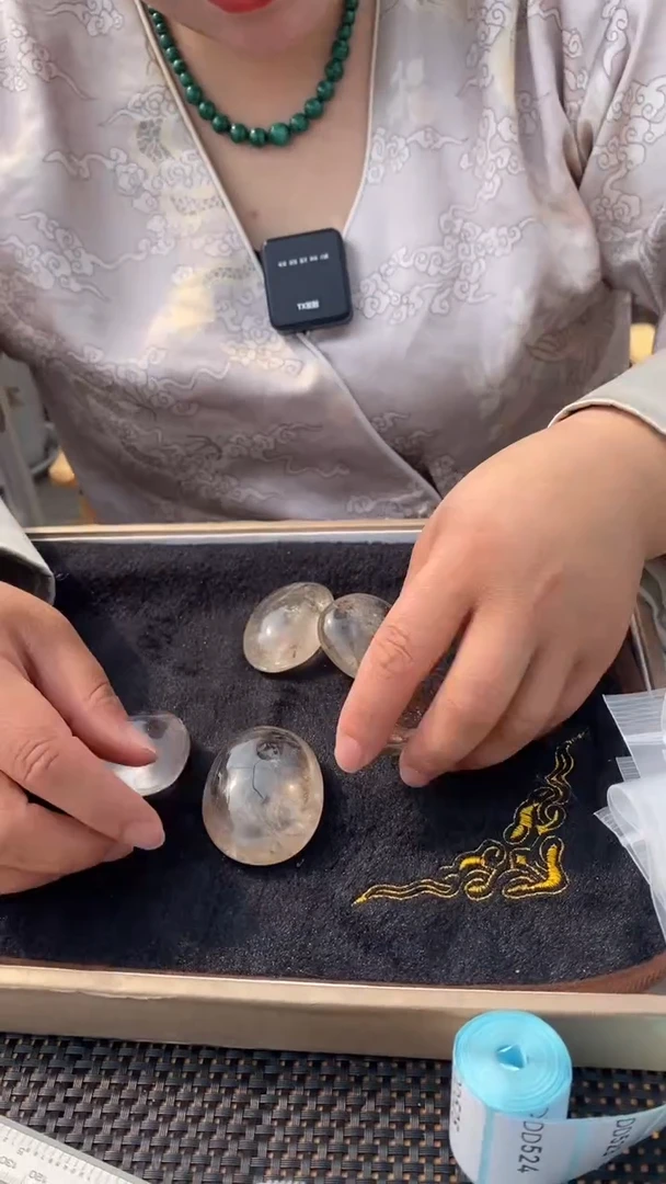 【闪购商品】水晶手握未镶嵌白水晶手握D504多样性发其一