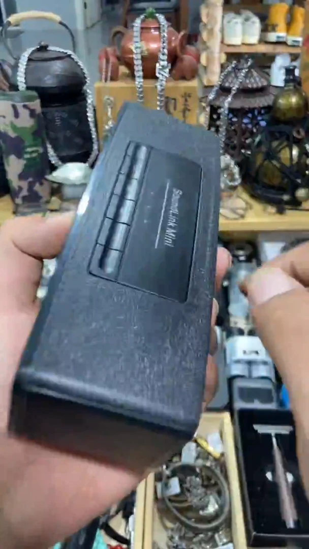 瓷片闪购商品  如图所示