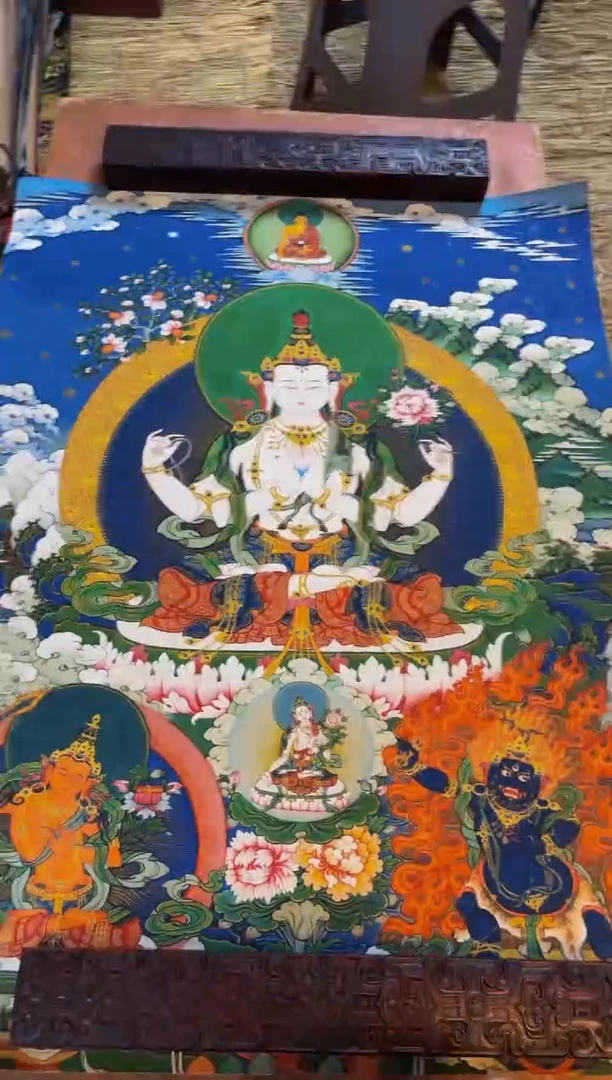 装裱画精品手绘唐卡链接--A117雪域三怙主