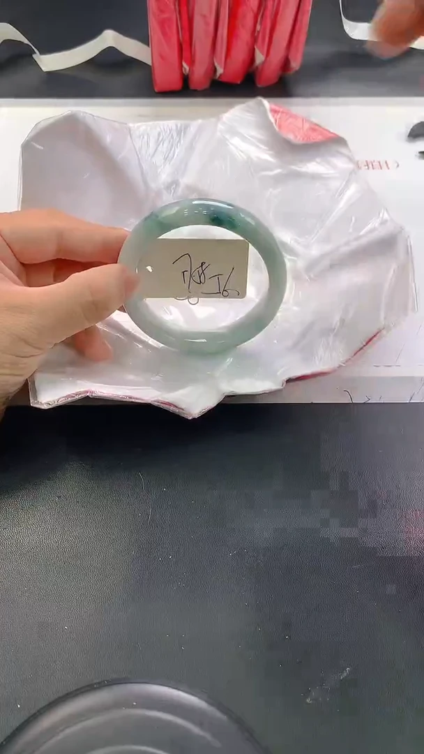 未镶嵌手镯翡翠56
