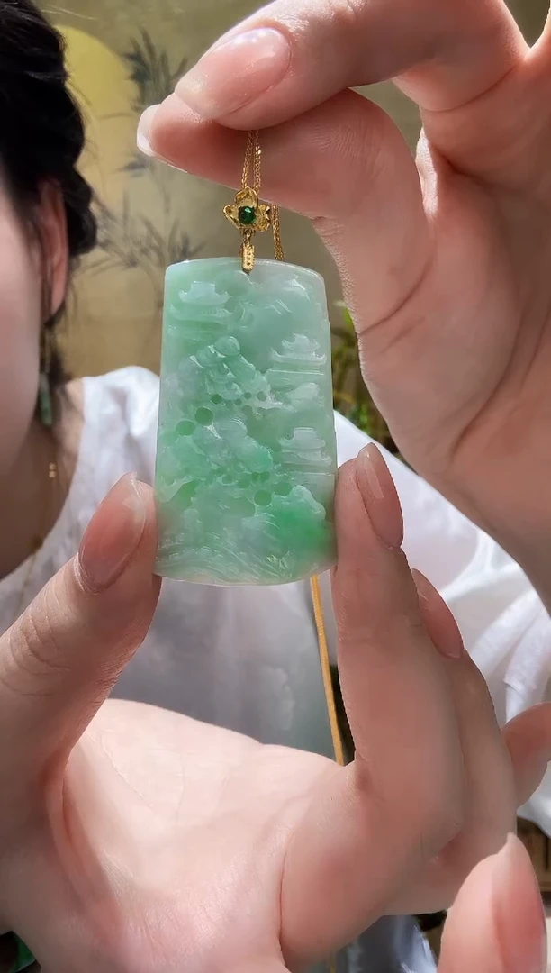 颈饰未镶嵌翡翠吊坠