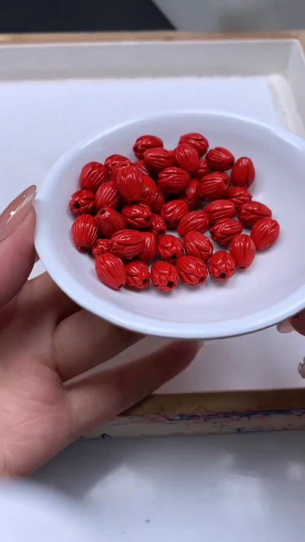 未镶嵌散珠玛瑙/玉髓E18红 砂 玉兰花 10*8mm 10个6.8元