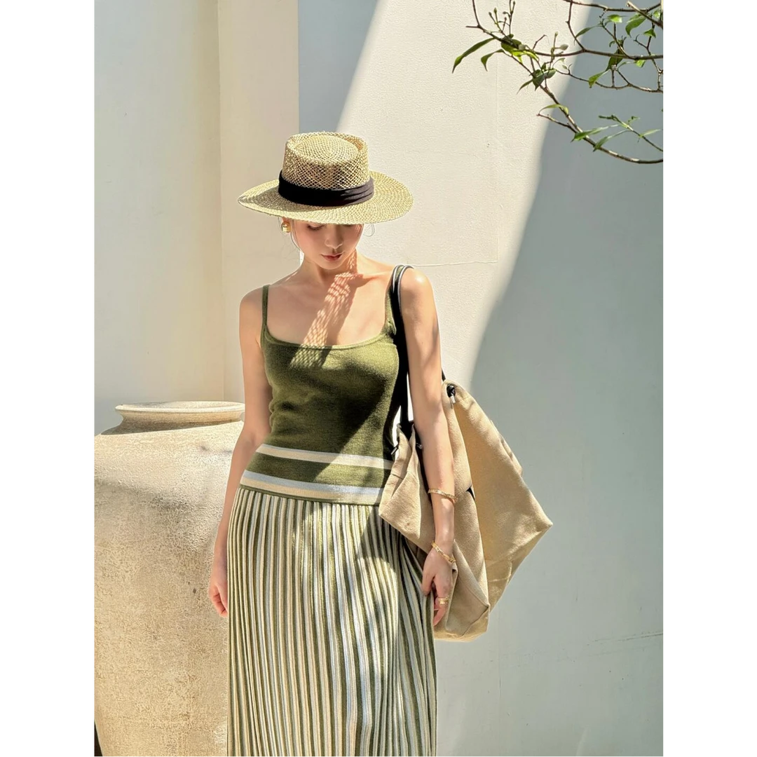 法式小众设计感时髦洋气复古连衣裙夏季优雅修身显气质吊带裙女