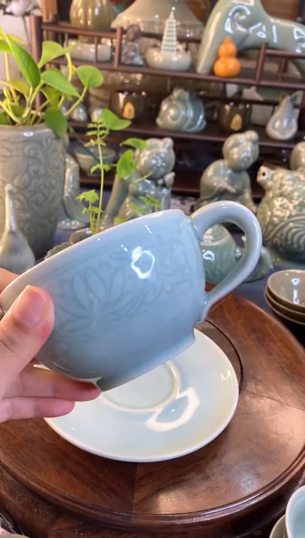 XG001 微瑕 莲纹天青咖啡杯 1个（不含托）