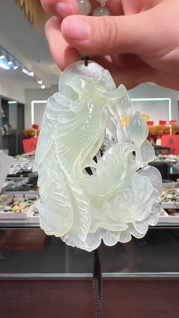 合金岫玉颈饰吊坠