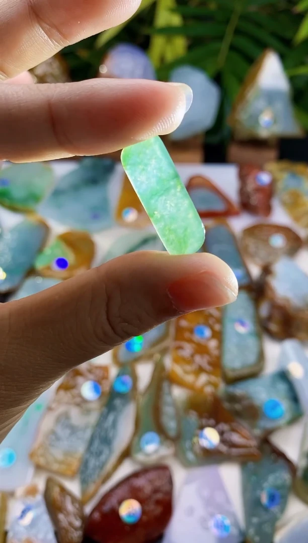 未镶嵌定制翡翠翡翠