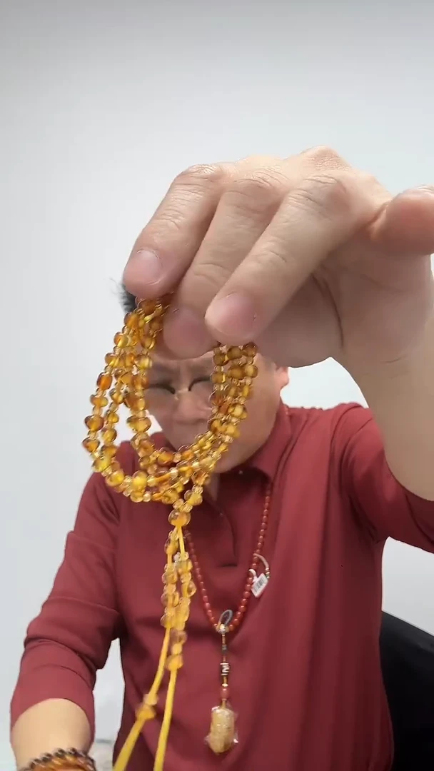 【闪购商品】琥珀裸石未镶嵌81天然蜜蜡（有瑕介意勿拍）