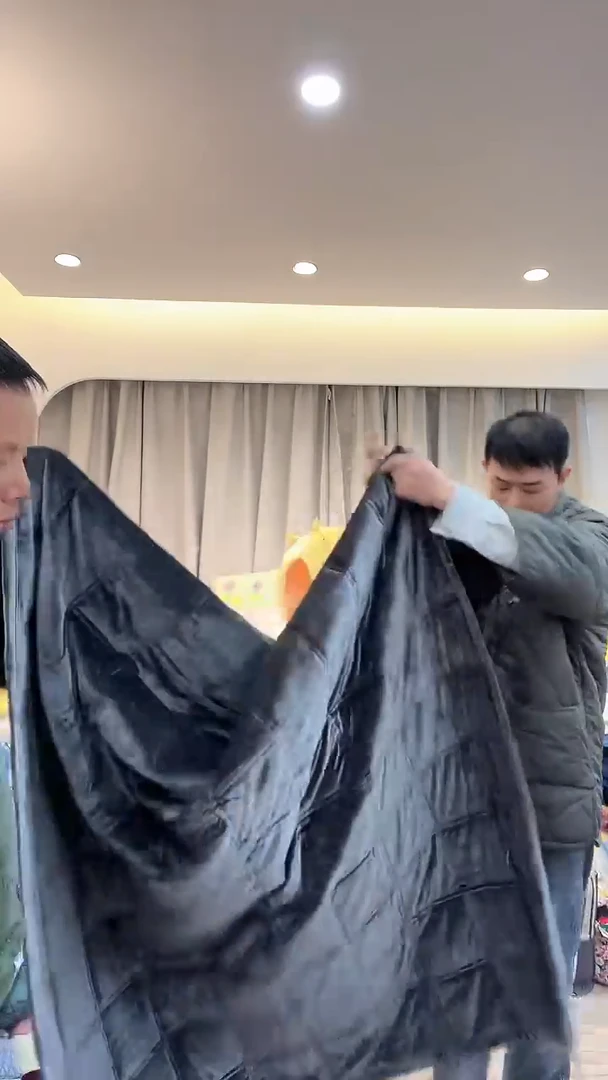 棉棉D47   黑珍珠色床盖/空调被150*200