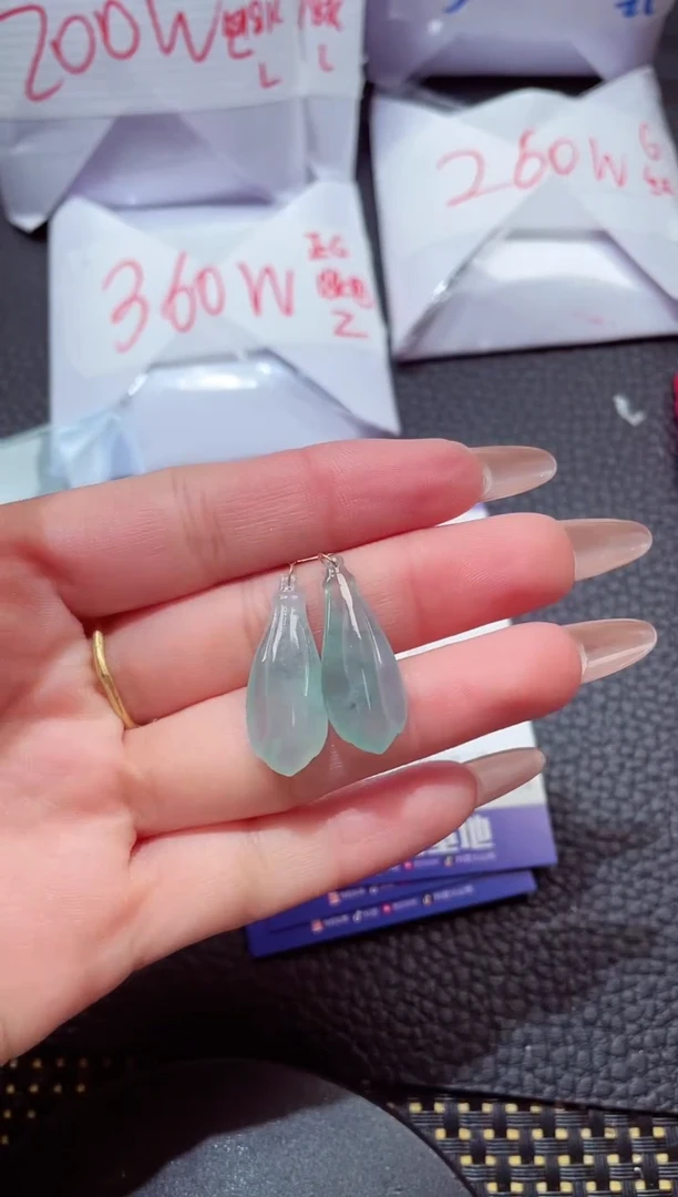 18K金镶嵌翡翠耳饰269一对