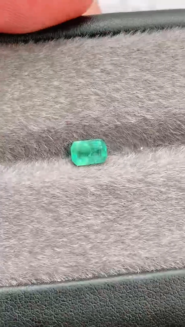 裸石祖母绿0.51ct-9.9天然祖母绿