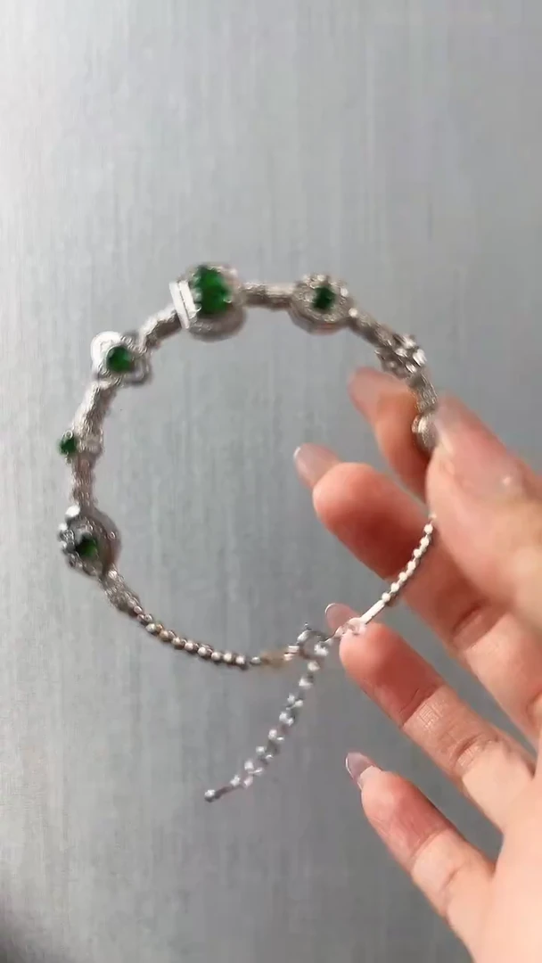 颈饰未镶嵌翡翠手链