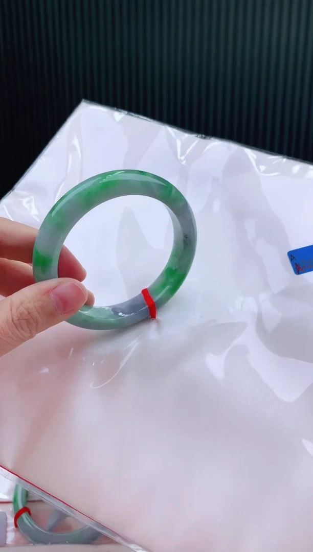 未镶嵌手镯翡翠111