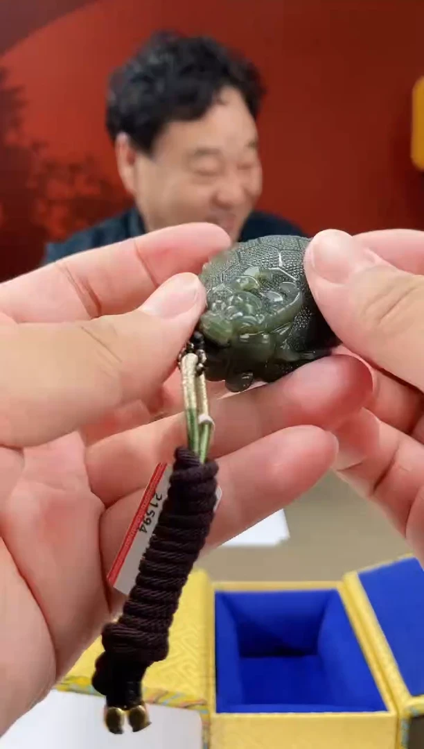 【闪购商品】定制和田玉多样性发货拍一发一02039