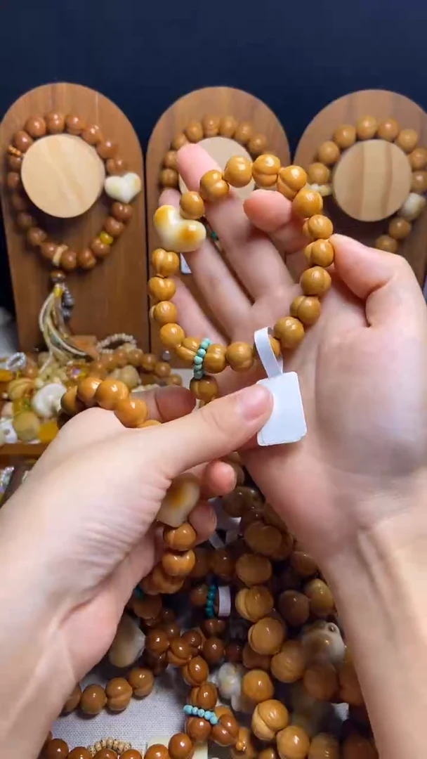 手串猴头核桃全品小馒头爱心吊坠手串