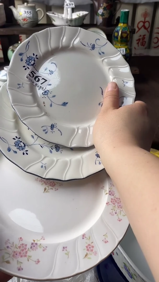 瓷片飞*猪瓷器瓷器瓷器瓷器