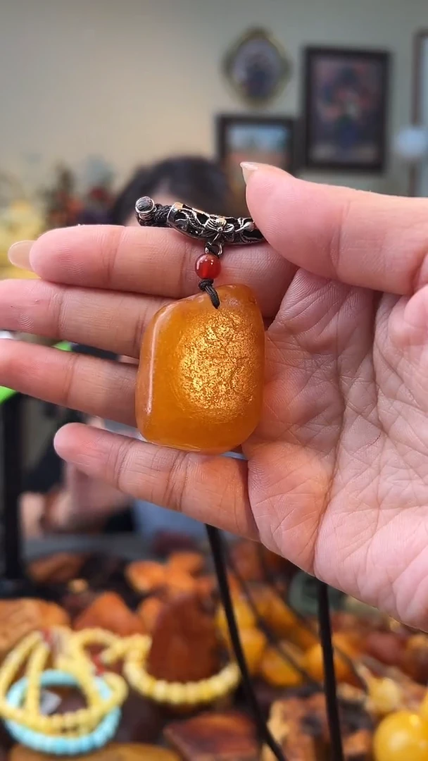 琥珀颈饰未镶嵌吊坠