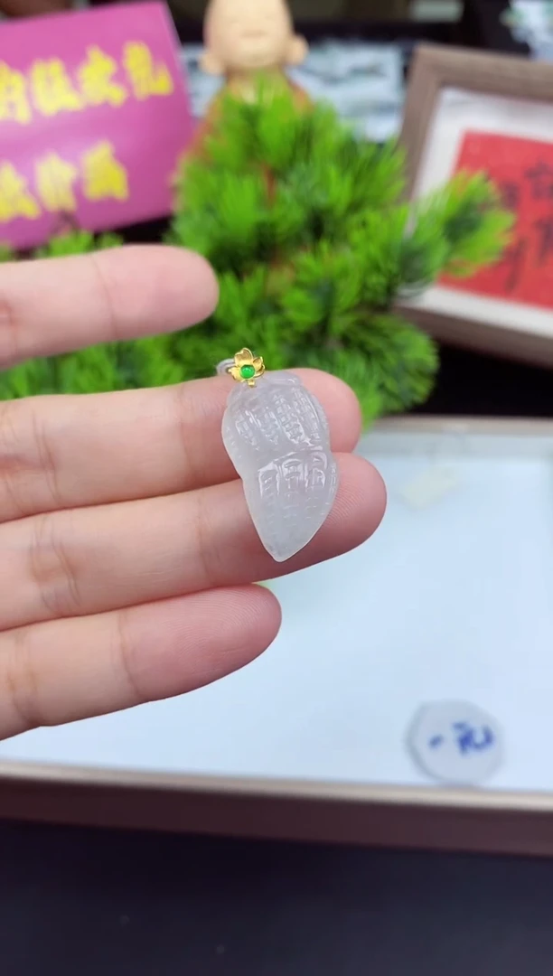 吊坠(不含链)18K金镶嵌翡翠花生多样性发其一@@CMT