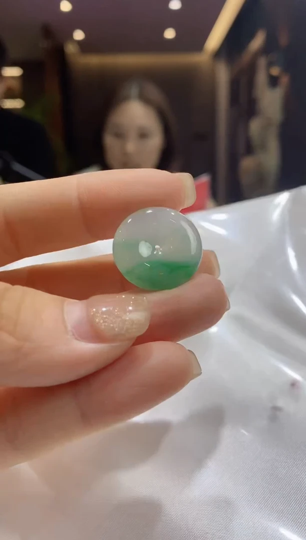 翡翠未镶嵌颈饰翡翠挂件