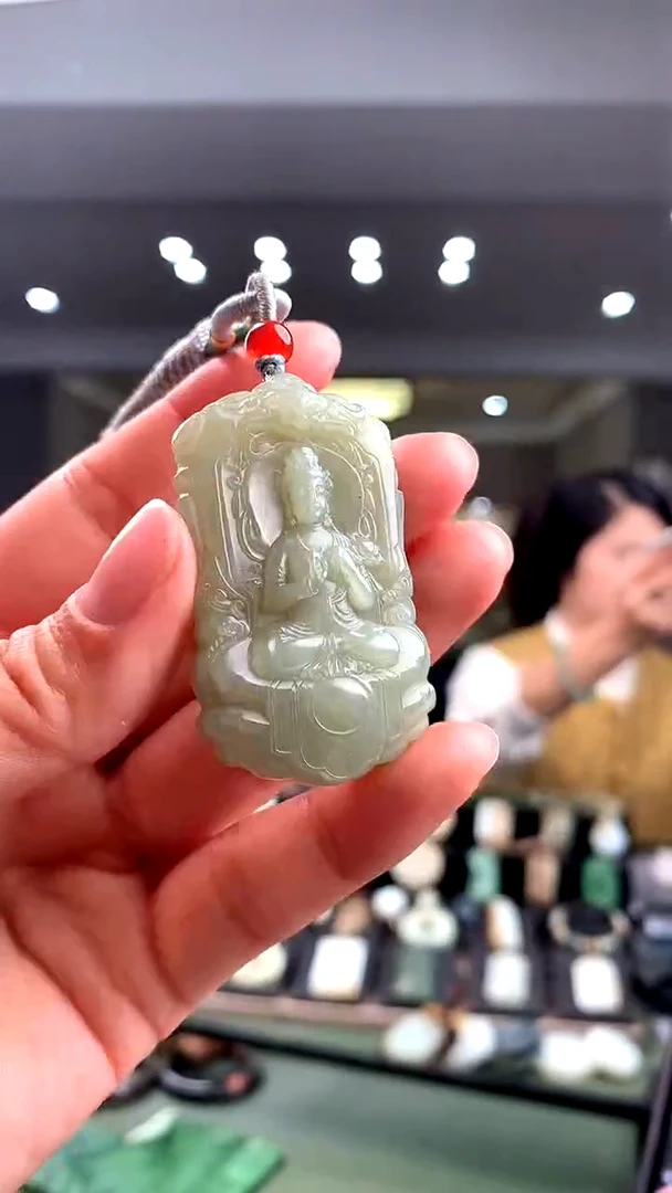 颈饰未镶嵌和田玉挂件