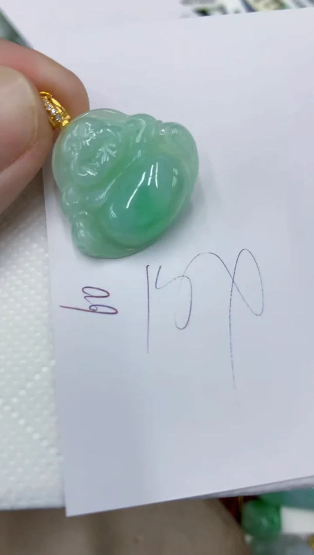 翡翠未镶嵌颈饰11111111111