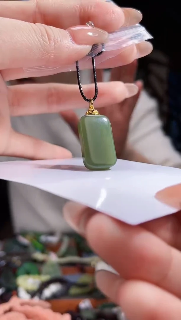 【闪购商品】和田玉颈饰未镶嵌拍一发一