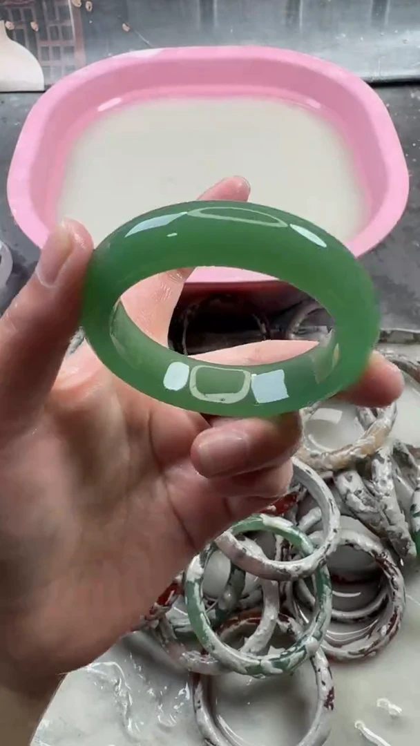 【闪购商品】石英质玉手镯未镶嵌133