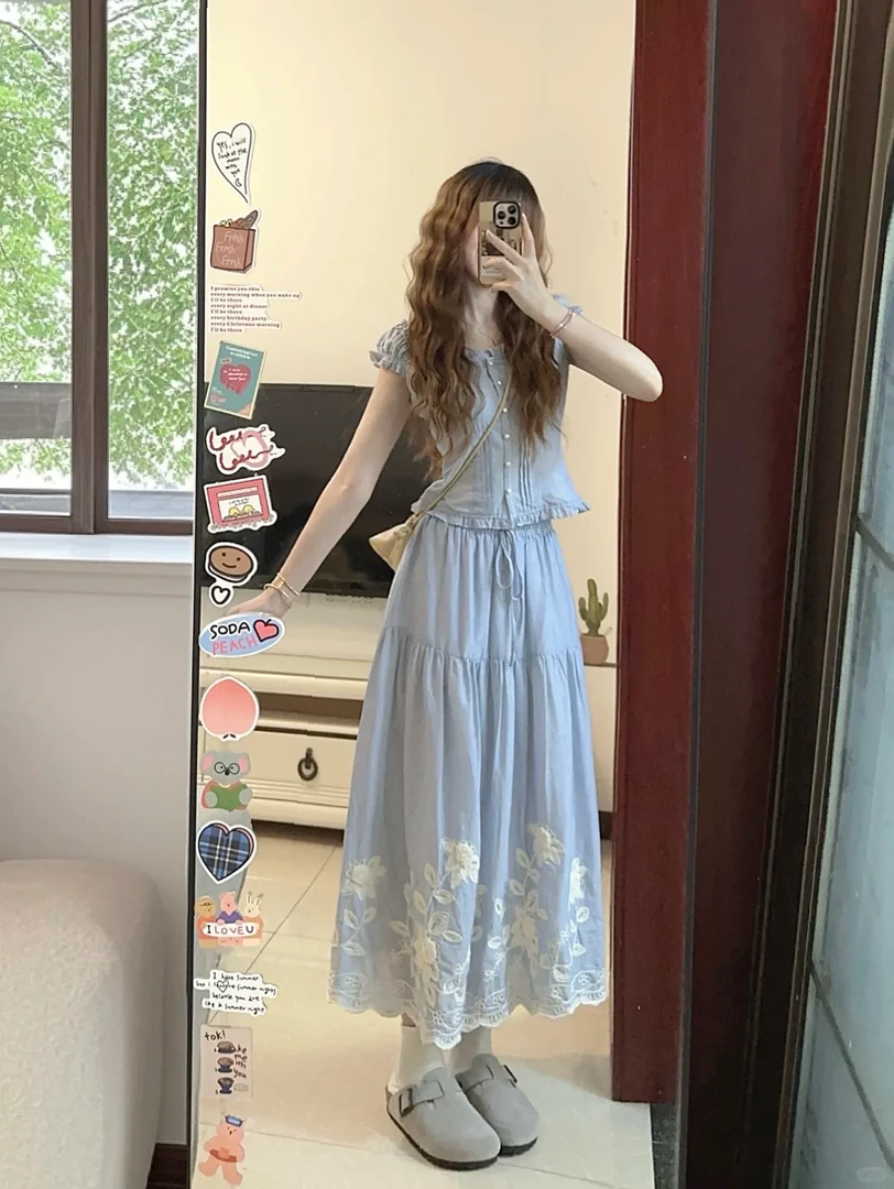 B814+B815夏季甜美重工排扣泡泡袖上衣女高腰A字大摆半身裙两件套