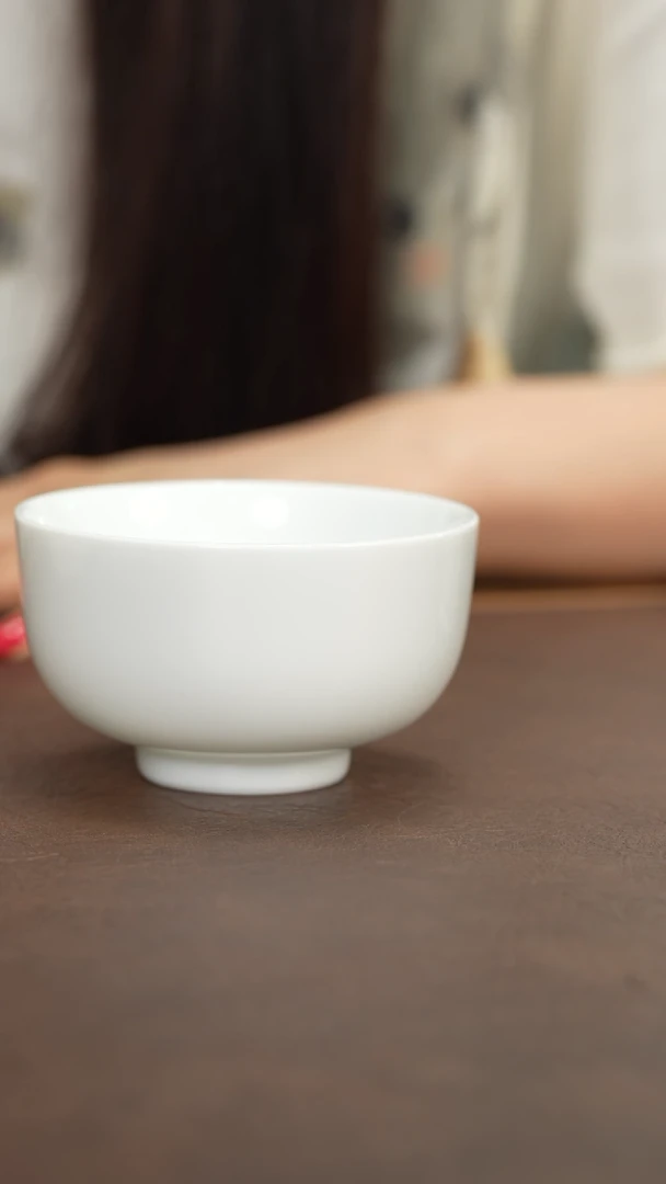 景德镇白胎圆融杯