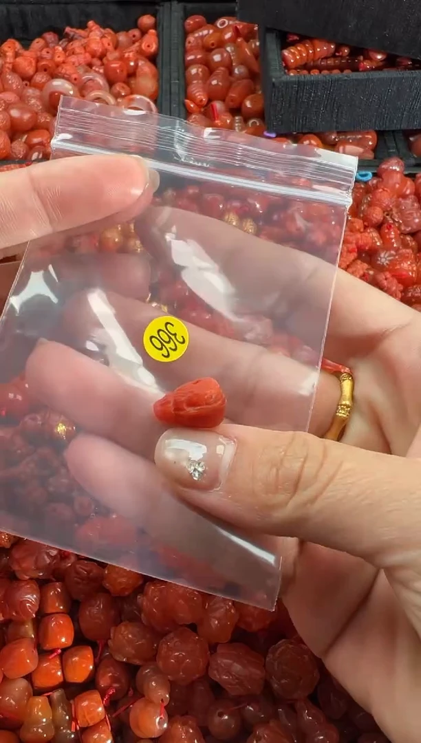 【闪购商品】南红玛瑙颈饰未镶嵌1