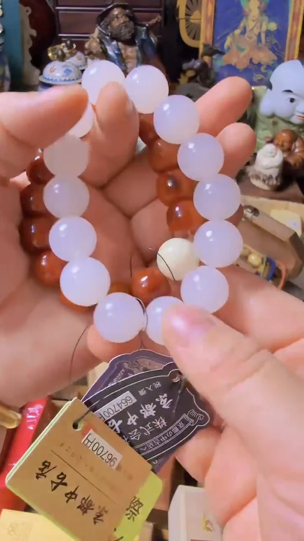 回流直播间手把件瓷器