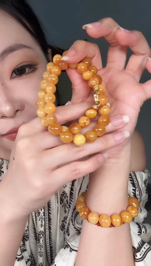 蜜蜡项链未镶嵌鸡油红蜜蜡项链