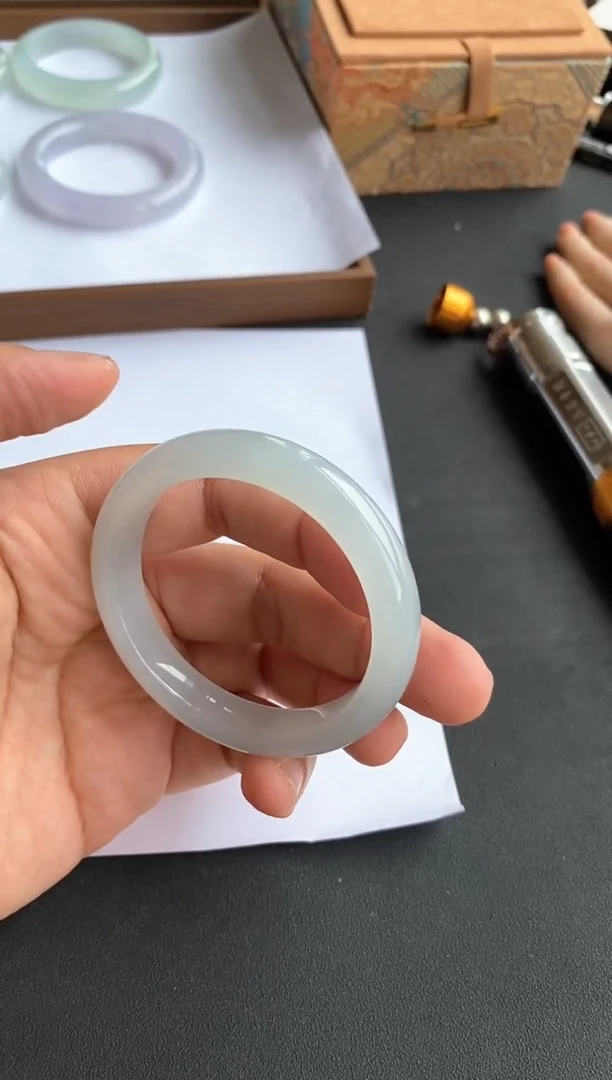 翡翠手镯未镶嵌86号52.2*10.3*7.8正圈