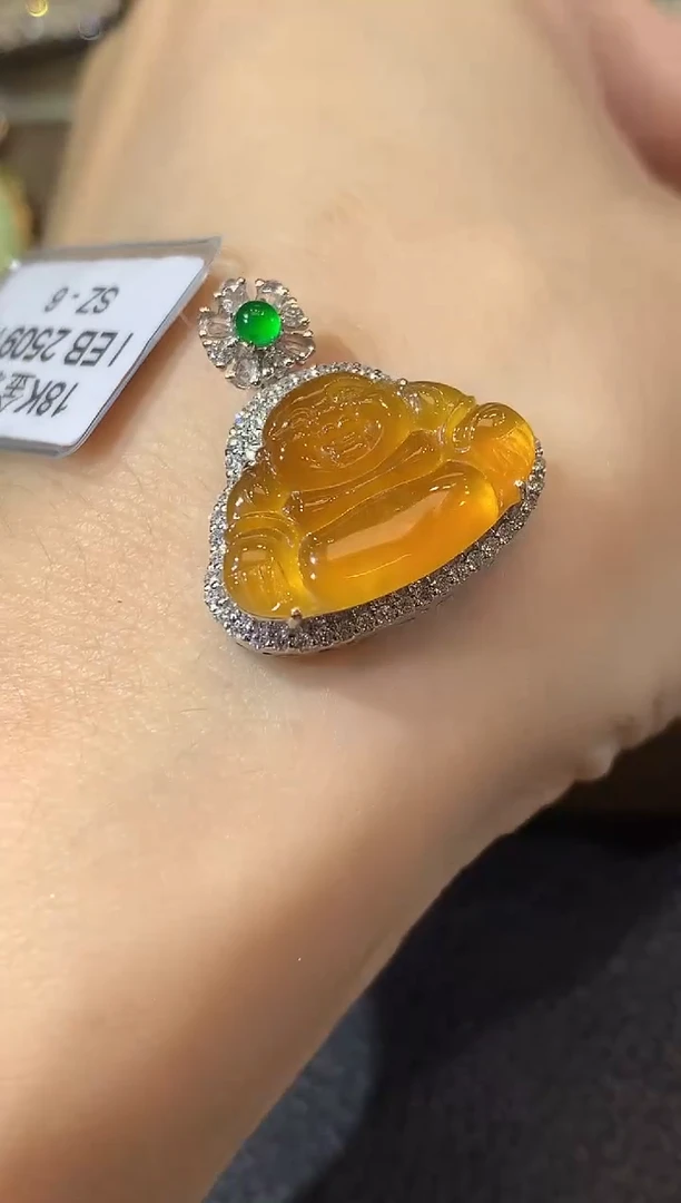 吊坠(不含链)18K金镶嵌翡翠D15