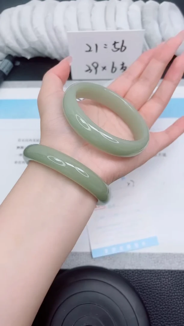 石英质玉手镯未镶嵌27-61.8