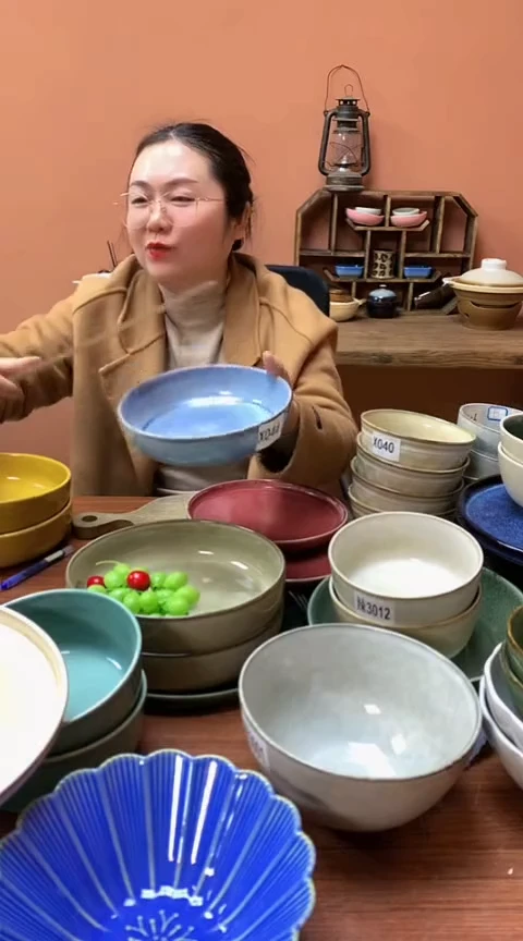 【闪购商品】碗X044 陶瓷啵啵碗一个17.5CM