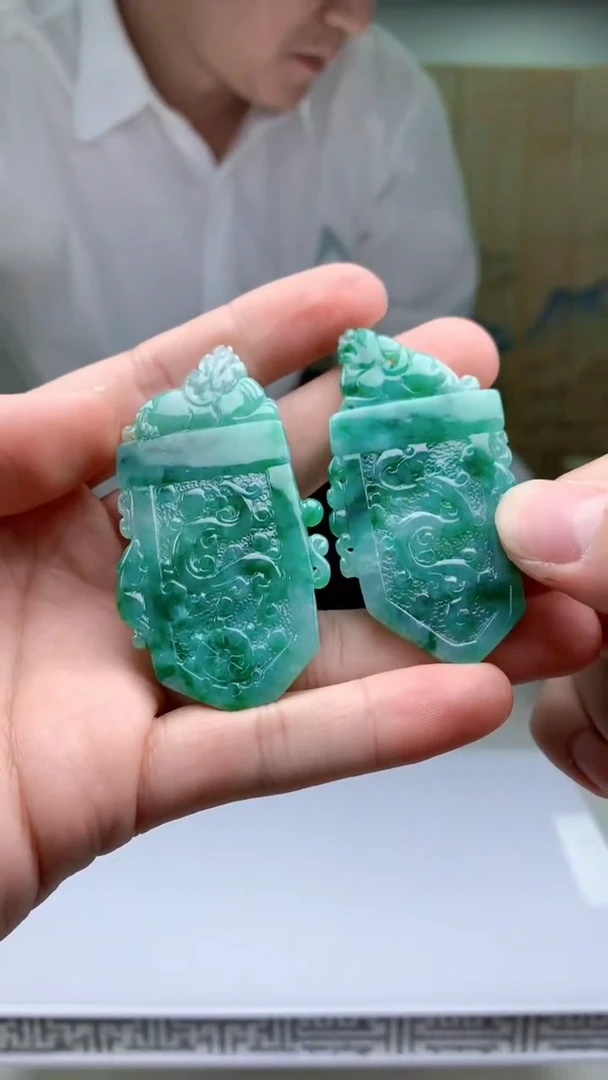 【闪购商品】定制翡翠未镶嵌5028bb-毛货挂件一对198