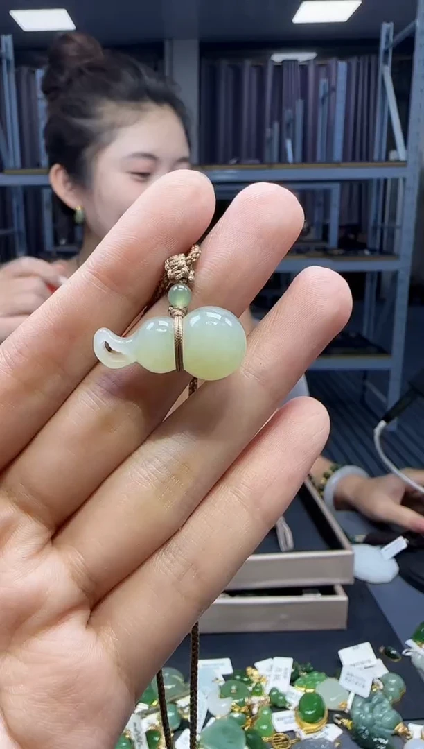 和田玉未镶嵌挂件1