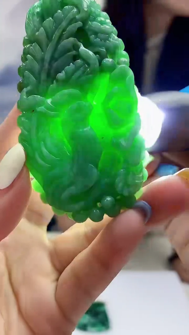 定制翡翠未镶嵌4812lr-毛货挂件72