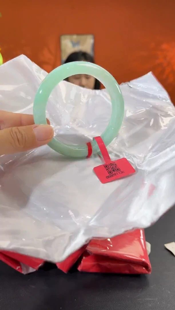 未镶嵌手镯翡翠4     5758