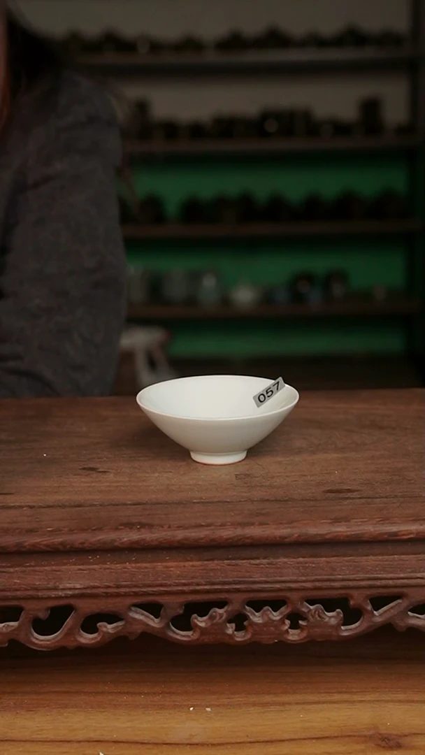 杯057号月白鸡心斗笠杯微微不完美