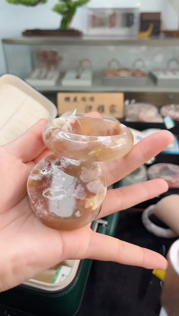 未镶嵌手镯石英质玉52圈口（赠品镯心）3654783