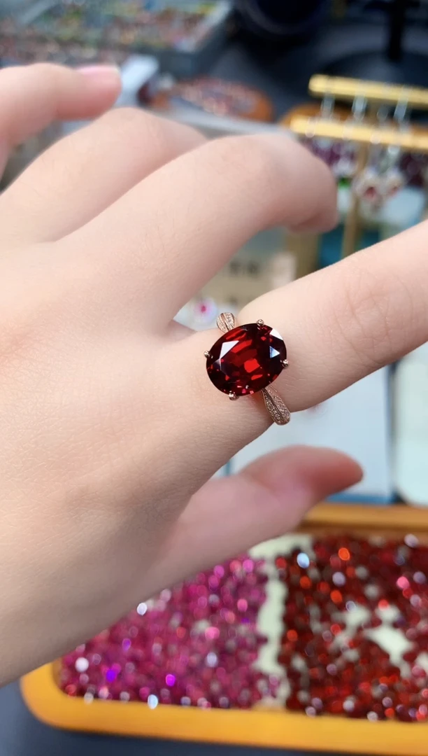 【闪购商品】石榴石戒指银S925镶嵌天然9*11