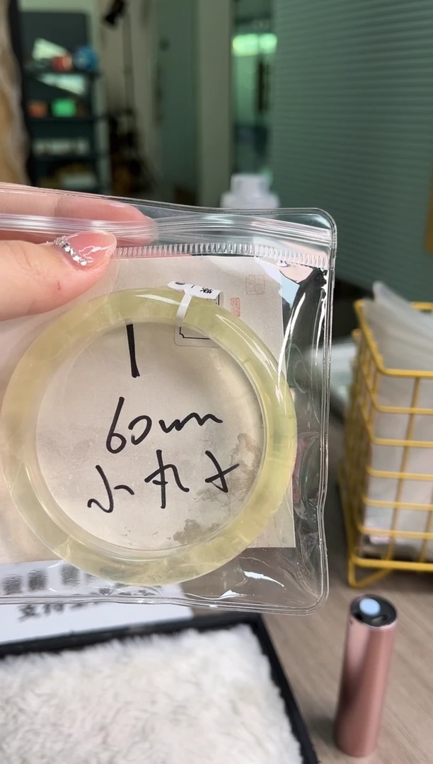 【闪购商品】水晶手镯未镶嵌1号
